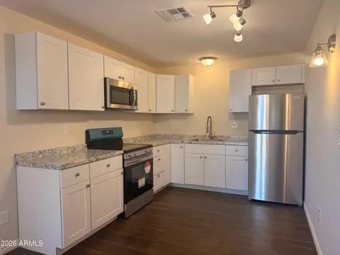 135 S Rex Ave, Apache Junction, AZ 85120 photo 8
