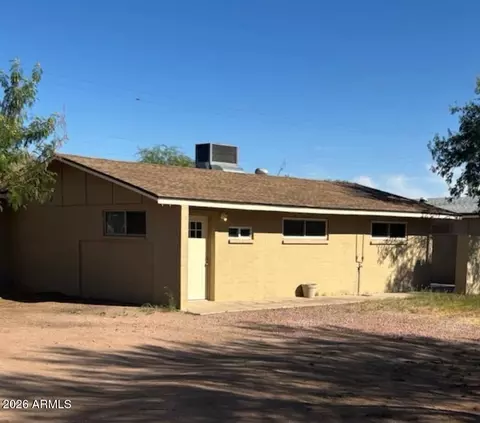 135 S Rex Ave, Apache Junction, AZ 85120 photo 2