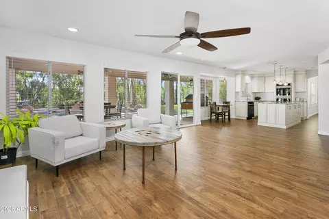 571 N Kingston St, Gilbert, AZ 85233