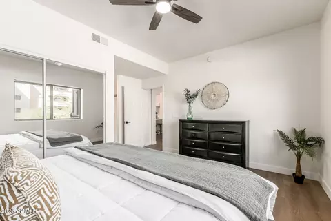 Bedroom - 920 E Devonshire Ave #2020, Phoenix, AZ 85014 photo 4 of 4