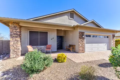 414 N La Paz St, Dewey, AZ 86327