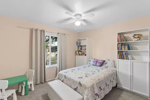 Bedroom - 3943 W Willow Ave, Phoenix, AZ 85029 photo 3 of 4