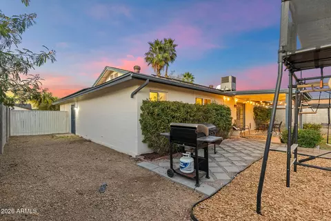 Exterior - 3943 W Willow Ave, Phoenix, AZ 85029 photo 9 of 9
