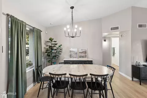 Dining - 3943 W Willow Ave, Phoenix, AZ 85029 photo 1 of 3