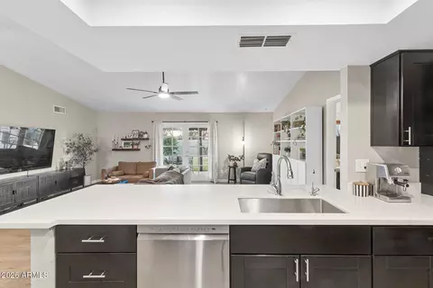 Kitchen - 3943 W Willow Ave, Phoenix, AZ 85029 photo 7 of 9