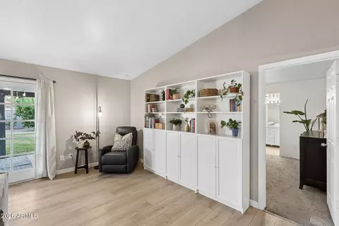 Entry Way - 3943 W Willow Ave, Phoenix, AZ 85029 photo 2 of 2