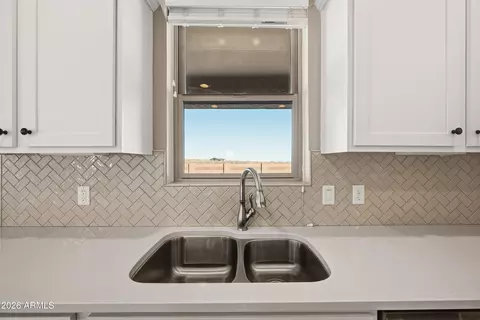 Kitchen - 6741 E Vaquero Cir, Hereford, AZ 85615 photo 2 of 3