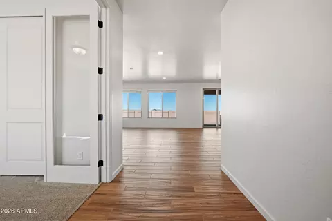 Entry Way - 6741 E Vaquero Cir, Hereford, AZ 85615 photo 2 of 8