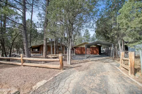 2233 Oakwood Dr, Lakeside, AZ 85929