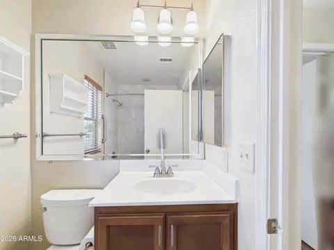 Bath - 2750 E Rock Wren Rd, Phoenix, AZ 85048 photo 7 of 10