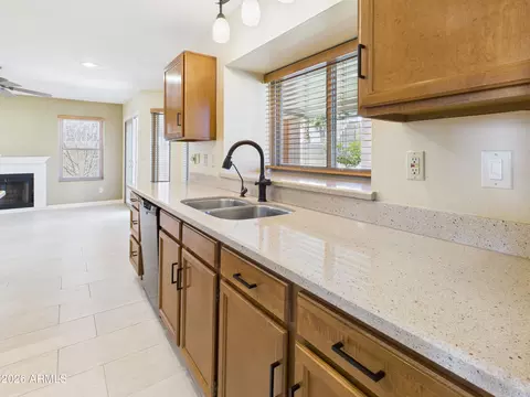 Kitchen - 2750 E Rock Wren Rd, Phoenix, AZ 85048 photo 5 of 5