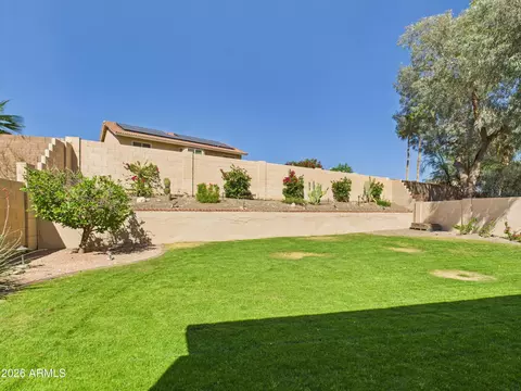 Exterior - 2750 E Rock Wren Rd, Phoenix, AZ 85048 photo 8 of 27