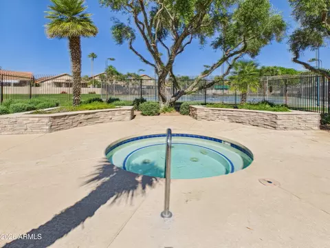 Exterior - 2750 E Rock Wren Rd, Phoenix, AZ 85048 photo 12 of 27