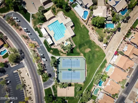 View/Area - 2750 E Rock Wren Rd, Phoenix, AZ 85048 photo 6 of 10