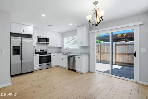 2844 E Waltann Ln #4, Phoenix, AZ 85032