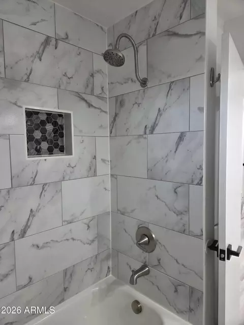 Bath - 1010 E 6th Pl, Mesa, AZ 85203 photo 3 of 5