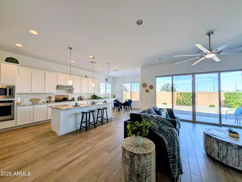 22652 E Lords Way, Queen Creek, AZ 85142