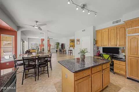 Kitchen - 2175 E Sierra Madre Ave, Gilbert, AZ 85296 photo 2 of 4