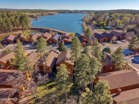 2540 W Waters Edge Ln, Lakeside, AZ 85929