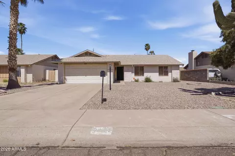 Exterior - 3950 W Aster Dr, Phoenix, AZ 85029 photo 3 of 8