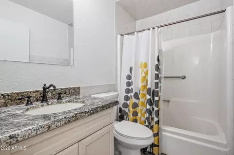 Bath - 3950 W Aster Dr, Phoenix, AZ 85029 photo 3 of 3