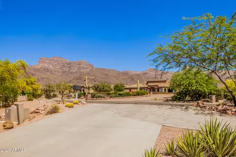 1414 S Morning Dove Ct, Apache Junction, AZ 85119
