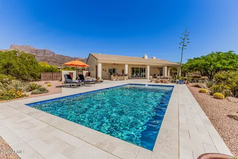 1414 S Morning Dove Ct, Apache Junction, AZ 85119