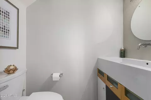 Bath - 4043 E Meadow Dr, Phoenix, AZ 85032 photo 1 of 3
