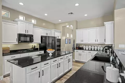 Kitchen - 3164 E Tonto Dr, Gilbert, AZ 85298 photo 1 of 2