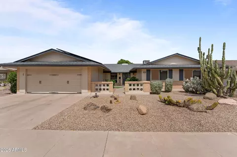 10416 W Cheryl Dr, Sun City, AZ 85351
