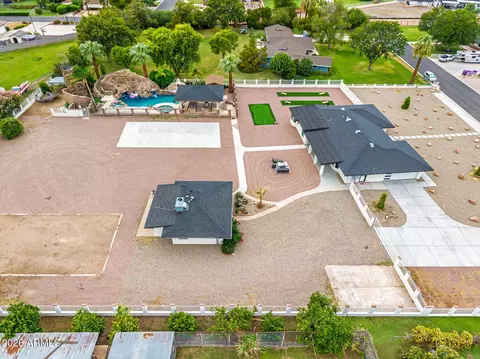 View/Area - 803 E Melody Dr, Gilbert, AZ 85234 photo 5 of 12