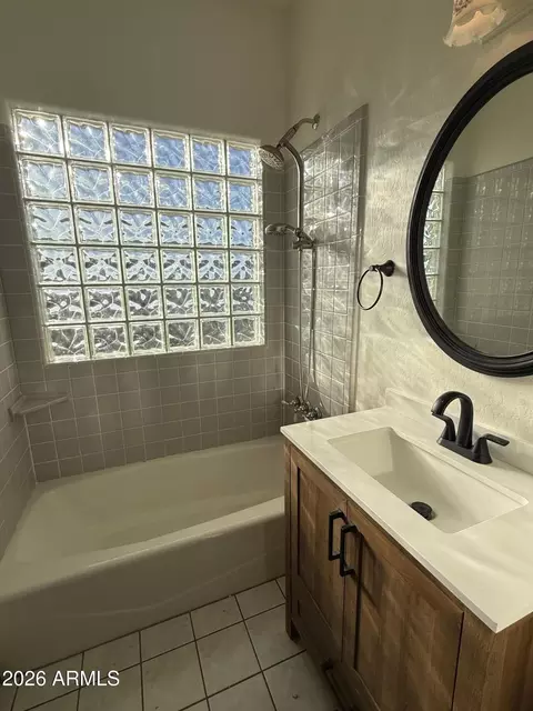 Bath - 601 E Hunter Dr, Payson, AZ 85541 photo 3 of 6