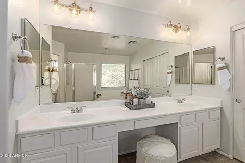 Bath - 4616 E Buckboard Ct, Gilbert, AZ 85297 photo 2 of 4