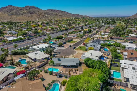 View/Area - 222 E Joan D Arc Ave, Phoenix, AZ 85022 photo 3 of 5
