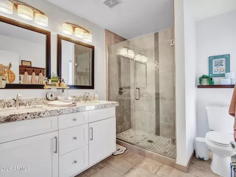 Bath - 222 E Joan D Arc Ave, Phoenix, AZ 85022 photo 2 of 3