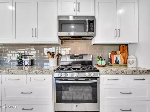 Kitchen - 222 E Joan D Arc Ave, Phoenix, AZ 85022 photo 5 of 6