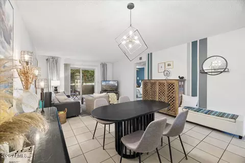 Dining - 4150 E Cactus Rd #120, Phoenix, AZ 85032 photo 4 of 4
