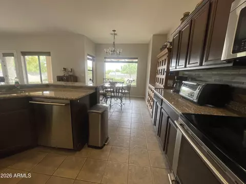 Kitchen - 9907 E Flanders Rd, Mesa, AZ 85207 photo 4 of 5