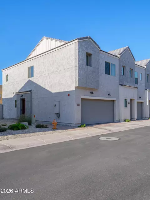 Exterior - 2170 W Harmont Dr, Phoenix, AZ 85021 photo 8 of 8