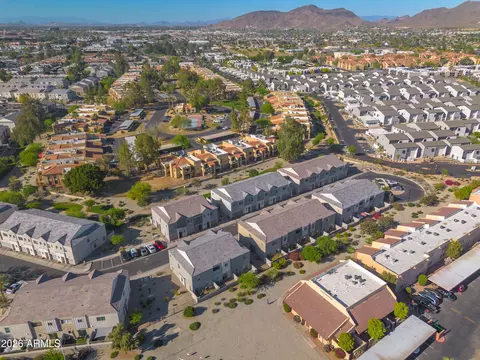 View/Area - 2170 W Harmont Dr, Phoenix, AZ 85021 photo 1 of 2