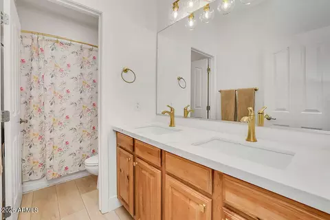 Bath - 3116 E Tamarisk St, Gilbert, AZ 85296 photo 3 of 4