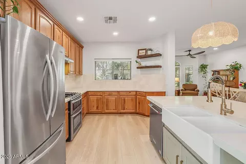 Kitchen - 3116 E Tamarisk St, Gilbert, AZ 85296 photo 4 of 4