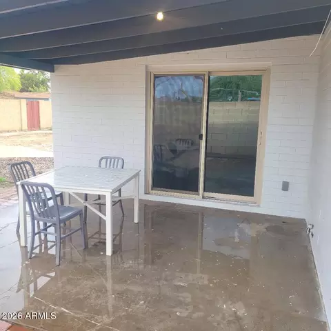 Exterior - 3232 W Marshall Ave, Phoenix, AZ 85017 photo 2 of 6