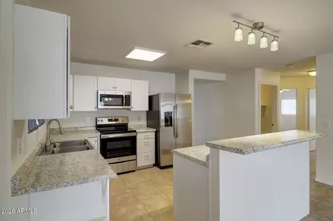 Kitchen - 218 E Milada Dr, Phoenix, AZ 85042 photo 1 of 6