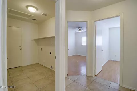 Entry Way - 218 E Milada Dr, Phoenix, AZ 85042 photo 3 of 3