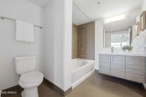 Bath - 535 W Thomas Rd #406, Phoenix, AZ 85013 photo 3 of 3