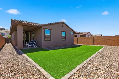 Exterior - 4064 E Catclaw St, Gilbert, AZ 85296 photo 5 of 9