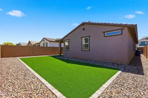 Exterior - 4064 E Catclaw St, Gilbert, AZ 85296 photo 6 of 9