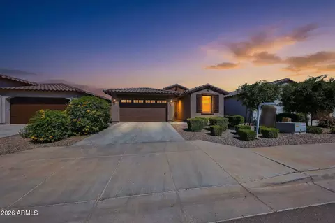 Exterior - 4064 E Catclaw St, Gilbert, AZ 85296 photo 7 of 9