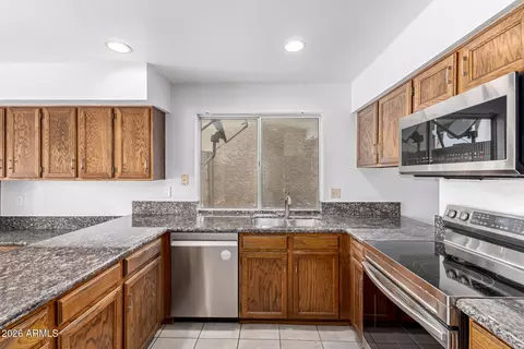 2010 E Sheena Dr, Phoenix, AZ 85022 photo 13